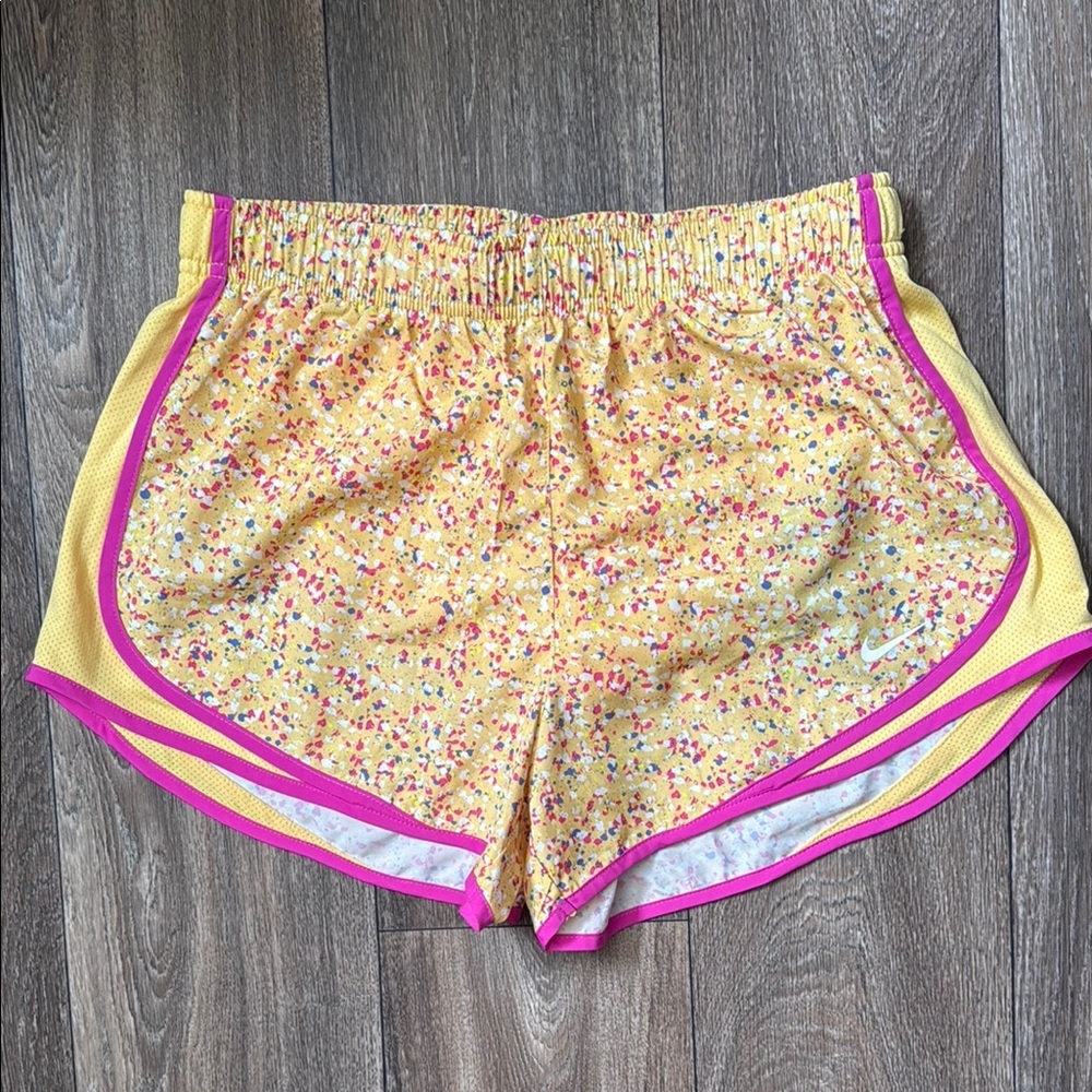 Nike Women's Yellow and Pink Running Dri Fit Shorts Size Medium NWT
